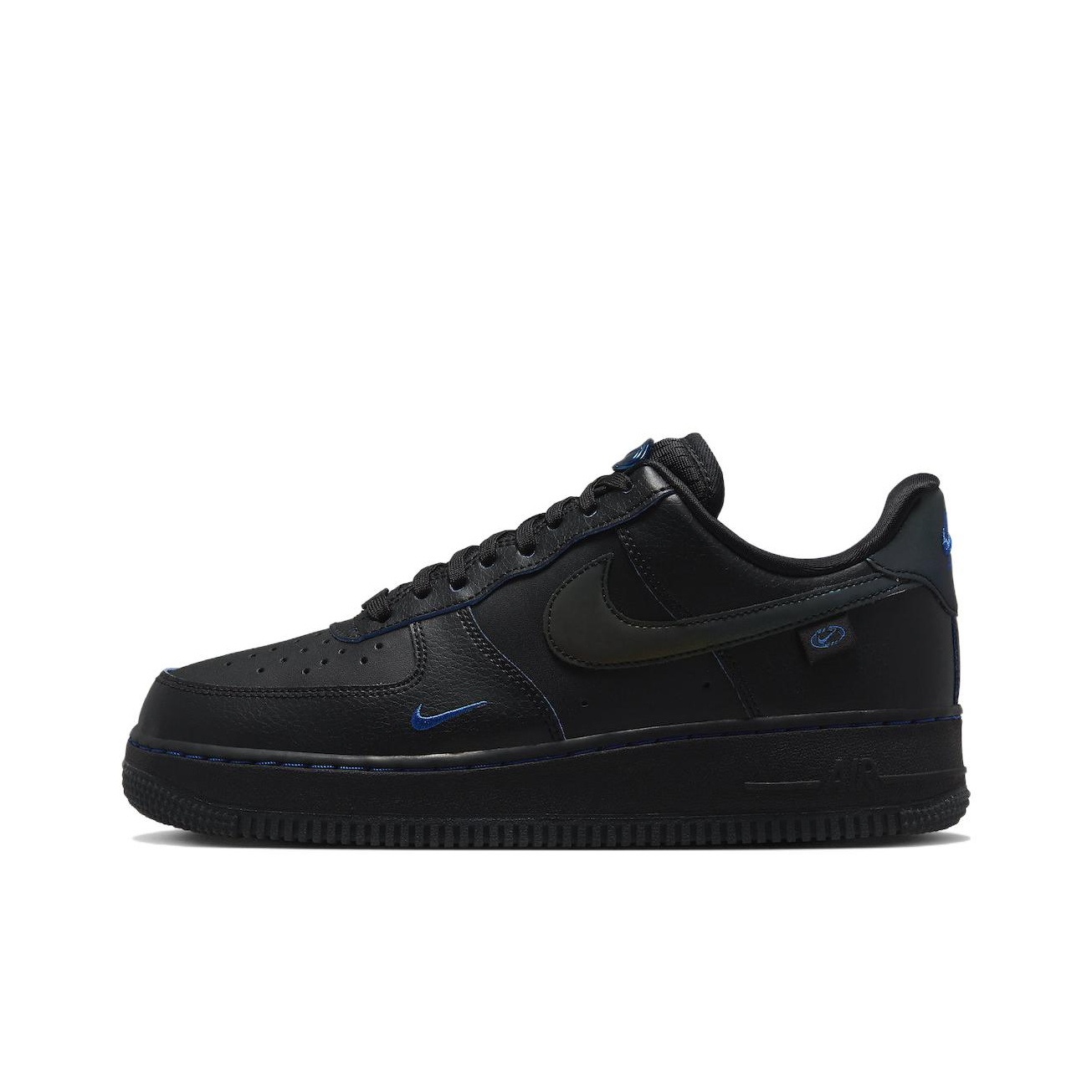حذاء نايك إير فورس 1 للنساء من - مراجعة Nike Shoes Air Force 1 وسعره