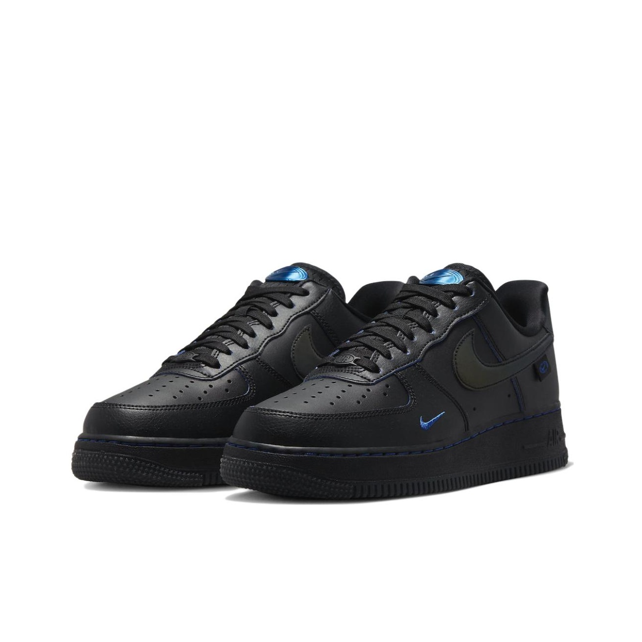 حذاء نايك إير فورس 1 للنساء من - مراجعة Nike Shoes Air Force 1 وسعره