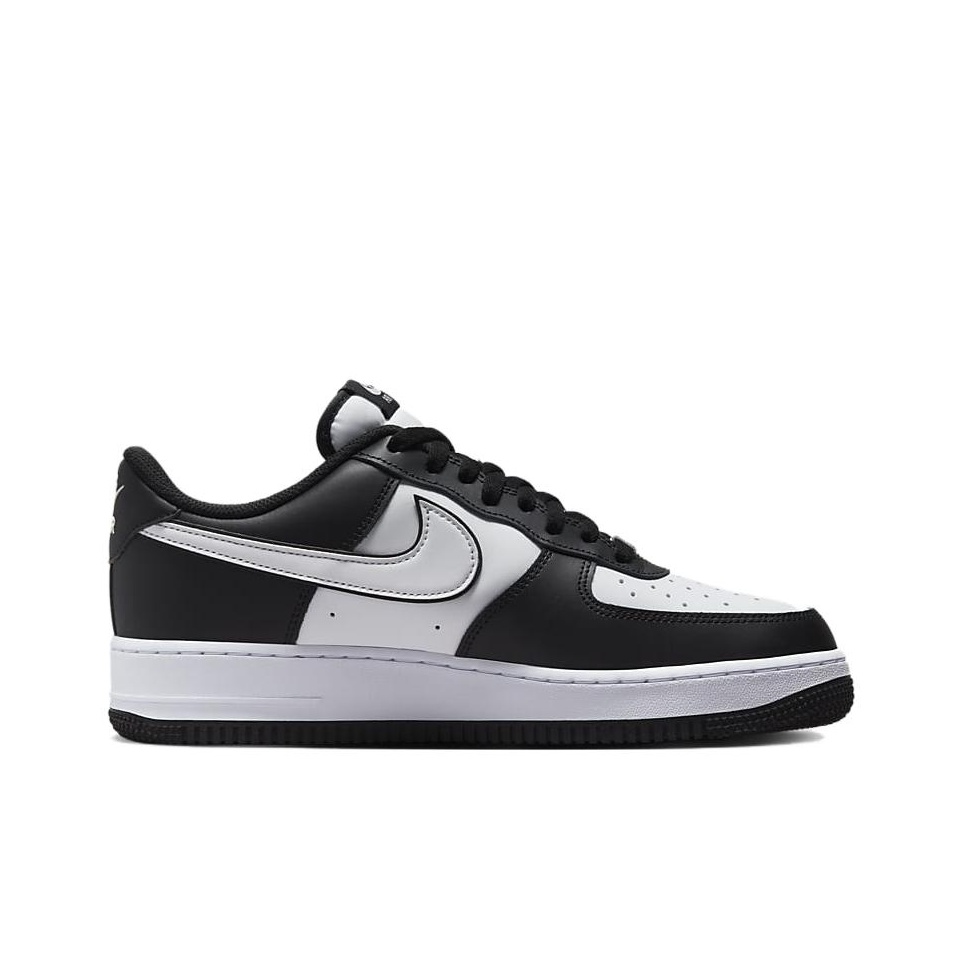 حذاء نايك إير فورس 1 'باندا' ا - مراجعة Nike Shoes Air Force 1 وسعره